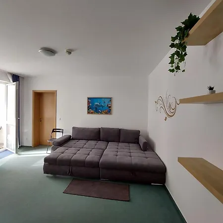 Delfin Aparthotel