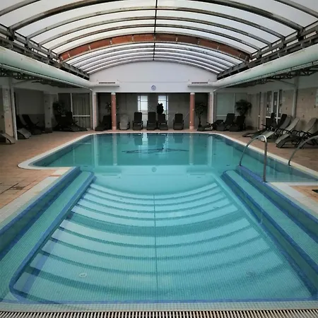 Delfin Lägenhetshotell Zalakaros