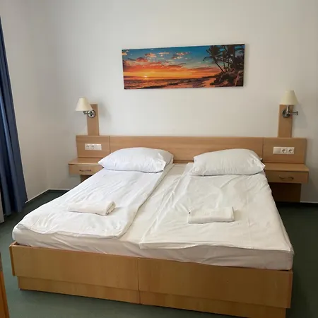 Delfin Lägenhetshotell