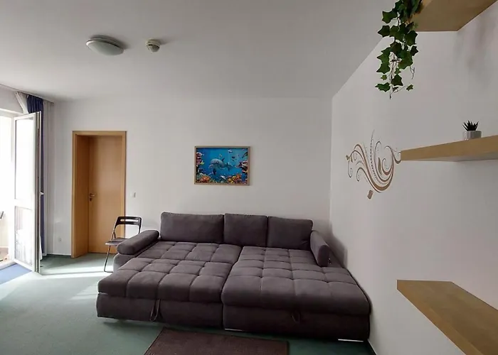Delfin מלון דירות